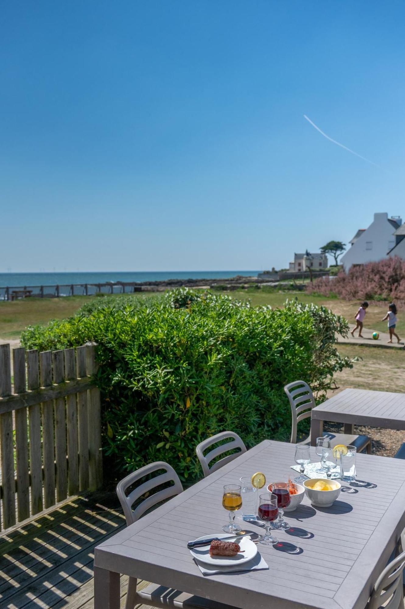 Residence Odalys Valentin Plage Batz-sur-Mer Exterior photo