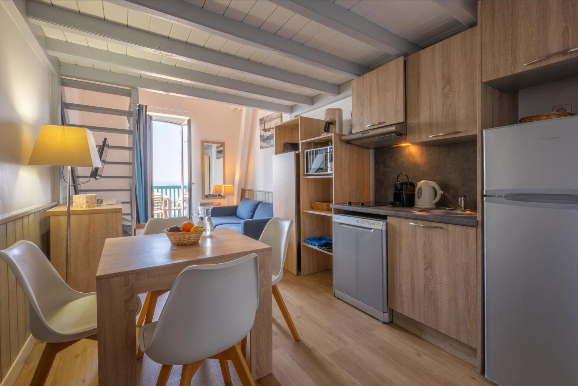 Residence Odalys Valentin Plage Batz-sur-Mer Exterior photo