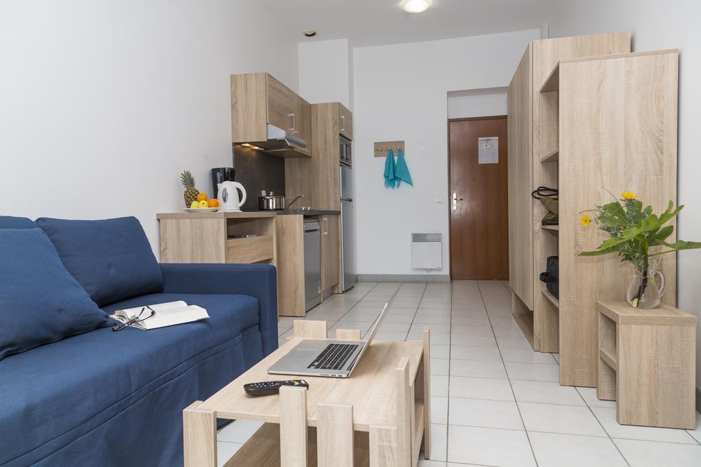 Residence Odalys Valentin Plage Batz-sur-Mer Exterior photo